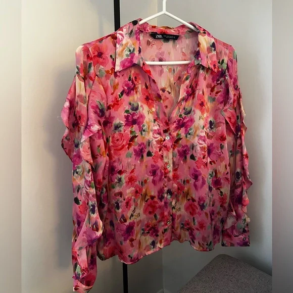 Floral Print Ruffle Shirt - Size Small - Picture 2 of 5